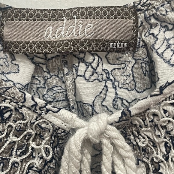 Addie top medium gray and white - Picture 6 of 9